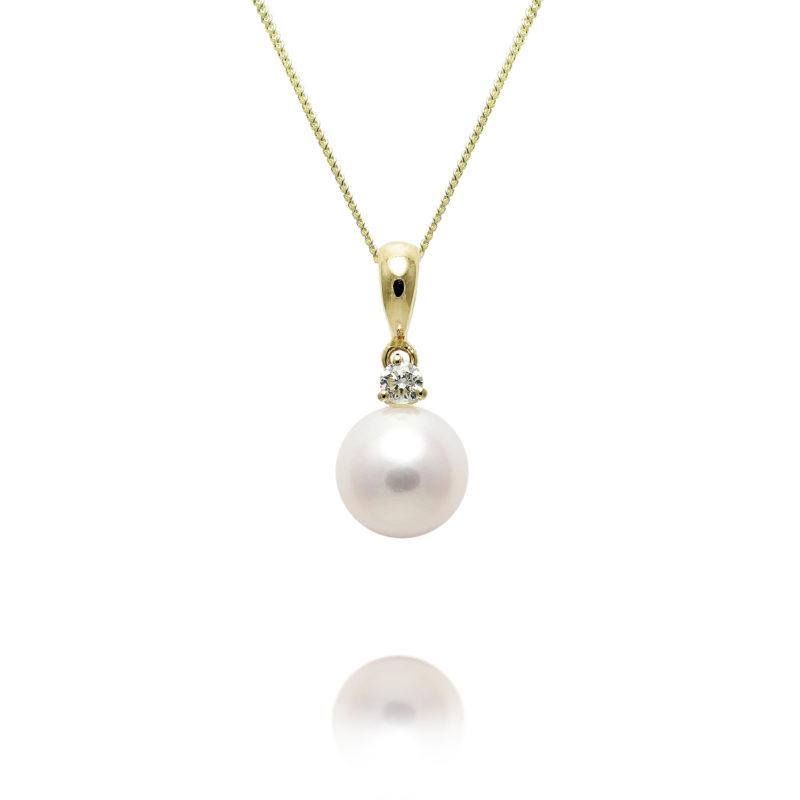 18ct gold pearl and diamond necklace