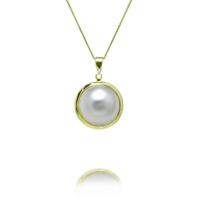 9ct gold mabe pearl necklace