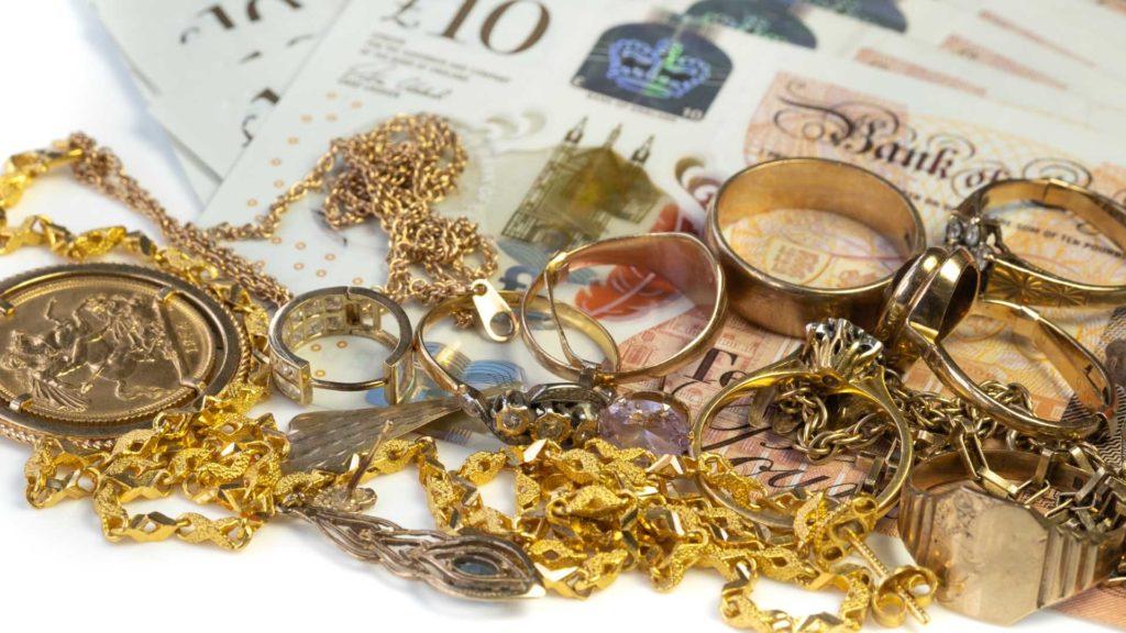 scrap gold jewellery on pound notes