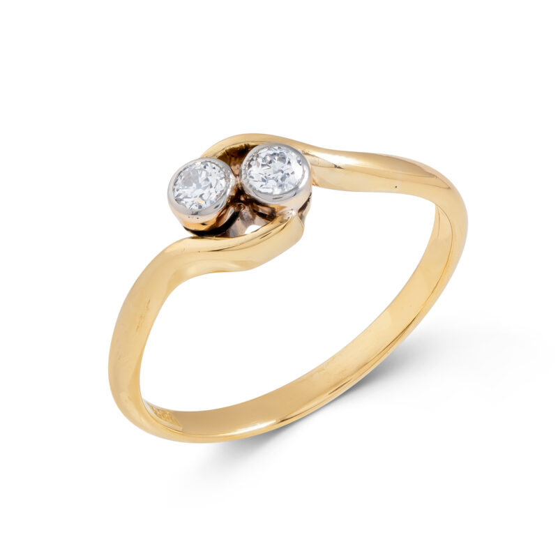 Pre-Owned 18ct Gold Diamond Twist Over Ring